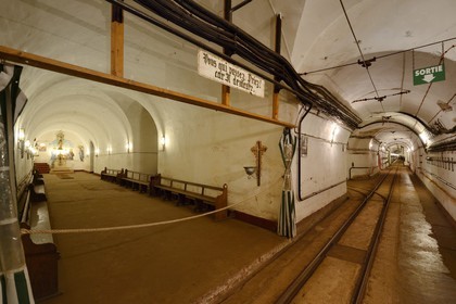 France, Moselle (57), Veckring, Ligne Maginot, forteresse du Hackenbergl, la chapelle installée dans une galerie
