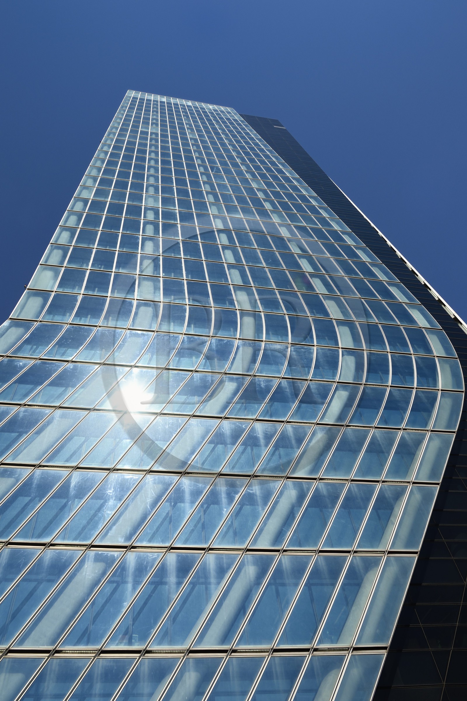 France, Bouches-du-Rhône (13), Marseille, Zone Euroméditerranée, Grand Port Maritime, quartier des Docks, tour CMA CGM de l'architecte Zaha Hadid