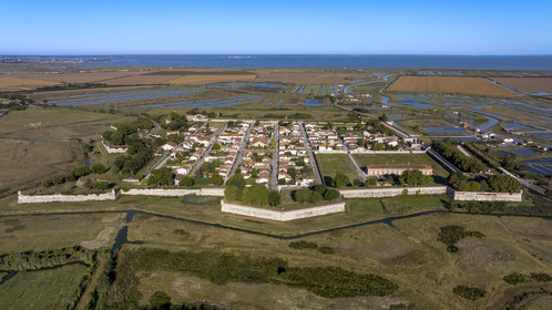 France, Charente Maritime, Saintonge, Marennes Hiers Brouage, Brouage citadel, labelled Les Plus Beaux Villages de France (The Most Beautiful Villages of France), the ramparts built from 1630 to 1640 form a square of 400m side and are defended by 7 bastions equipped with watchtowers (aerial view)