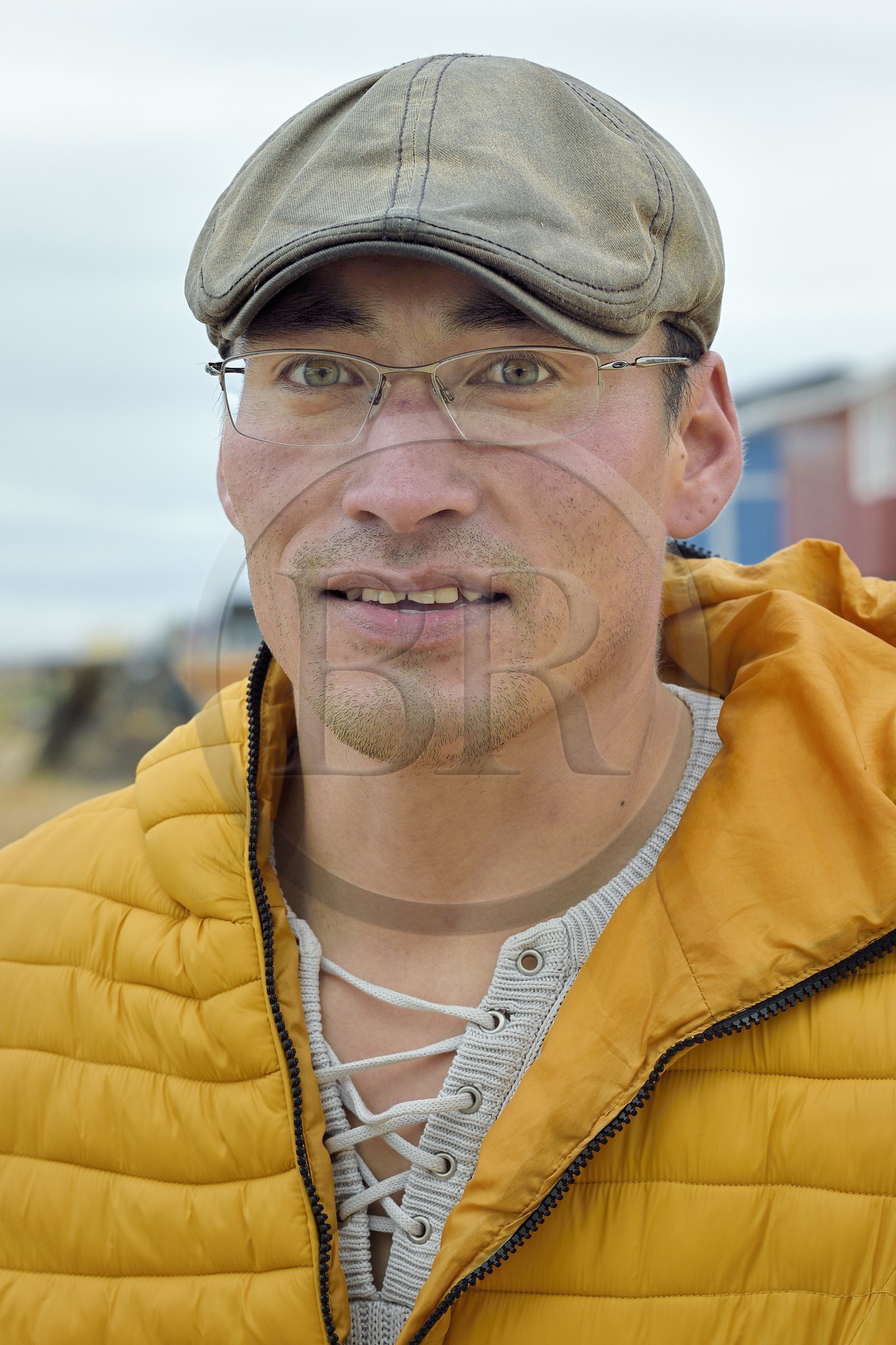 Groenland, cote Nord-Ouest, mer de Baffin, Qaanaaq ou Nouvelle Thule, Aleqatsiak Peary défenseur de la culture inuit et descendant de l'explorateur arctiques américain de la fin du XIXème siècle Robert Peary