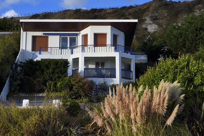 France, Seine-Maritime (76), la commune de Sainte-Adresse voisine du Havre, villa avenue du Nice Havrais vers le cap de la Hève