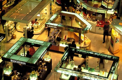 France, Paris (75), Galeries Lafayette, sous le dôme du bâtiment central