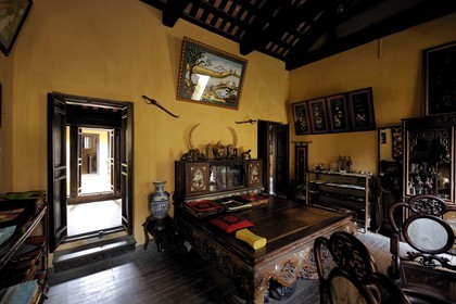 Vietnam, Hanoï, quartier des 36 rues dans la vieille ville, maison commémorative habitation traditionnelle de marchands au 87 Pho Ma May