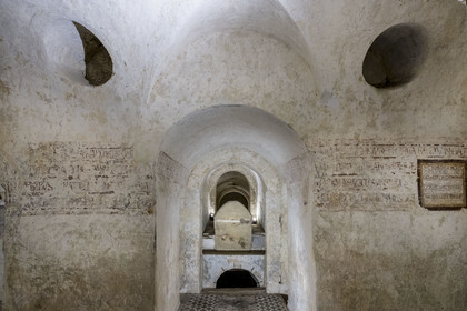France, Yonne, Auxerre, Saint Germain Abbey church, confession in the crypt, the sarcophagus of Germain in what remains of the 5th century oratory