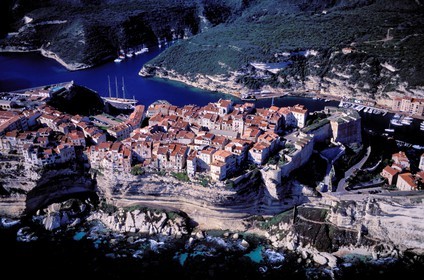 France, Corse du Sud, Bonifacio, old town perched on the cliffs (aerial view)