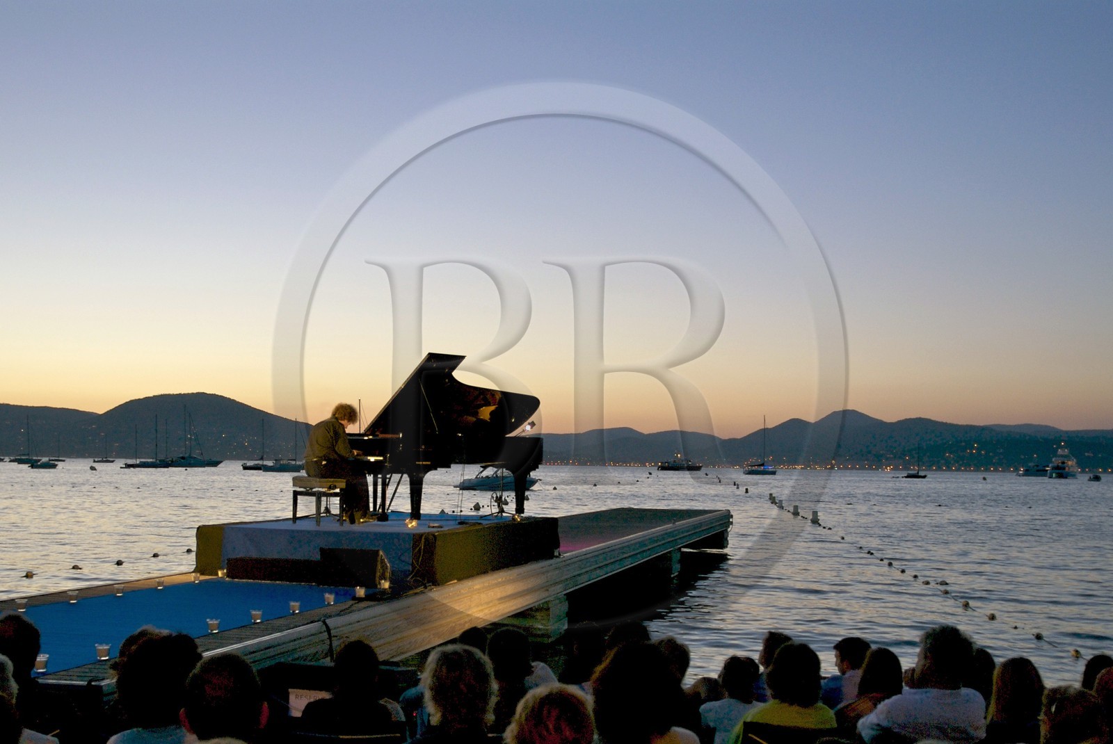 Les_Nuits_du_Chateau_de_La_MoutteSaintTropez_DR