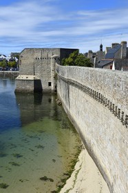 France, Finistère (29), Concarneau, les remparts de la Ville Close