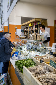 France, Loire-Atlantique, Saint-Nazaire, the covered market halls of Saint-Nazaire built between 1956 and 1958, organic fruit and vegetable stall
