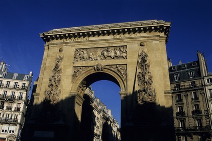 France, Paris (75), la porte Saint-Denis, commanditée par Louis XIV, boulevard Bonne nouvelle