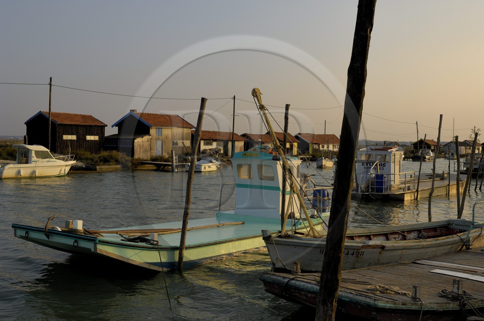 France, Charente-Maritime (17), bassin de Marennes-Oléron, La Tremblade, port de la grève