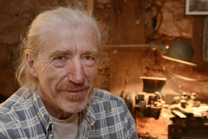 France, Corse du Sud, Sartene region, Fozzano, Jeff Nicolier in his pipemaker workshop