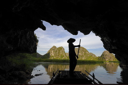 Vietnam, province de Ninh Binh, région surnommée la baie d'Halong terrestre, grotte de la réserve naturelle de Van Long