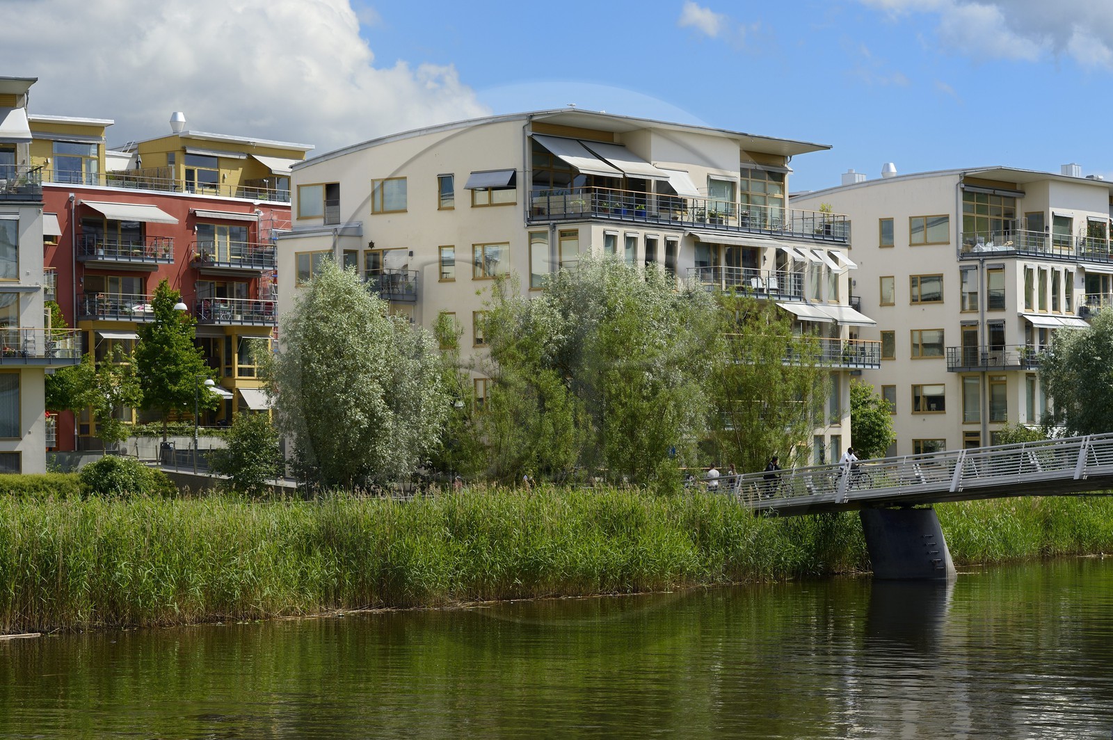 Suède, Stockholm, l'écoquartier Hammarby Sjostad précurseur en matière de développement durable, le lac Hammarby