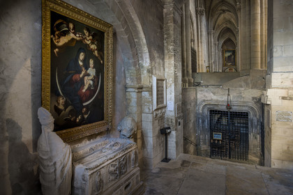 France, Bouches du Rhone, Tarascon, the royal collegiate church of Sainte-Marthe built in the 11th and 12th centuries, the upper church and access to the crypt
