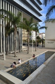 France, Var, Toulon, quartier Chalucet, the House of Creativity housing the Camondo Méditerranée School (Interior Architecture and Design) left overlooking the Chalucet media library in the Jardin Alexandre 1er