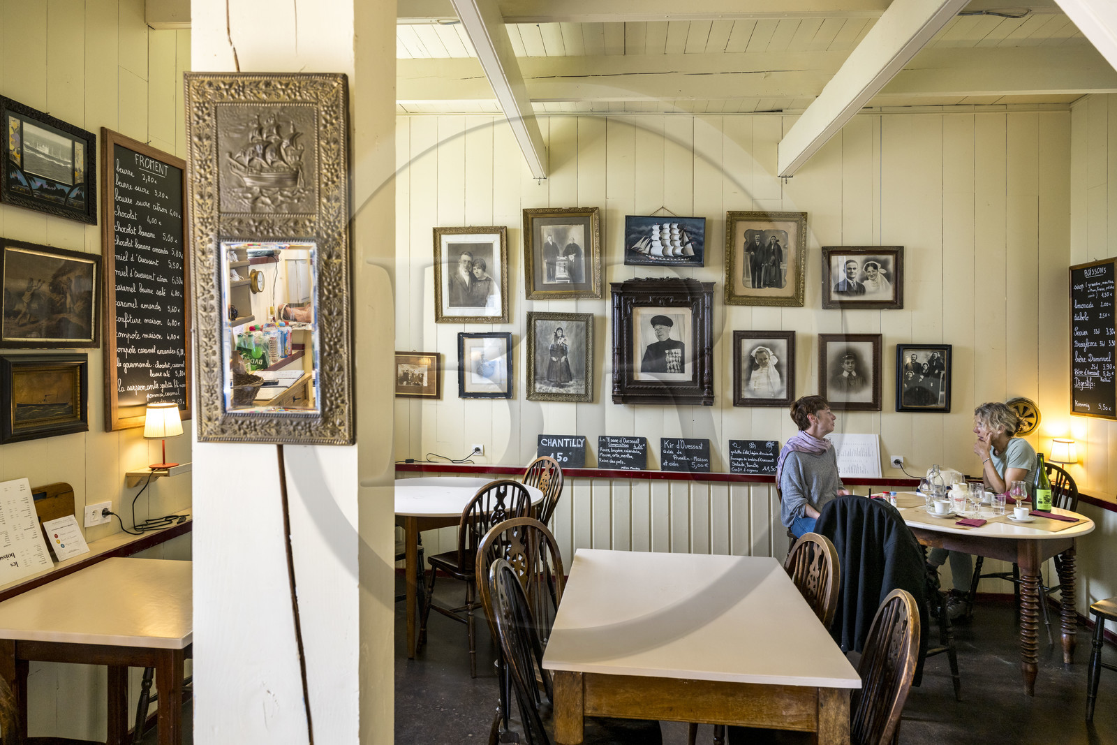 France, Finistère (29), Mer d'Iroise, Ile d'Ouessant, Lampaul, creperie Chez Carole