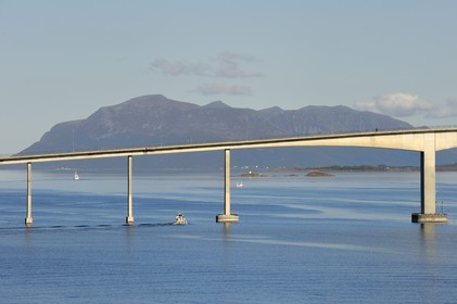 Norway, Nordland County, Vesteralen Islands, Sortland Bridge