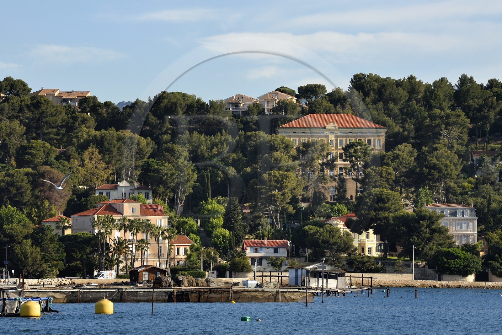 France, Var (83), la rade de Toulon, La Seyne-sur-Mer, quartier de Tamaris, la villa Tamaris, centre d’art consacré à l’exposition de l’art contemporain