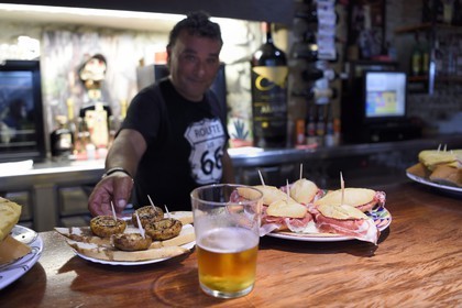 Spain, Basque Country, Biscay Province, Bilbao, mushrooms pintxos at the Bar Motrikes