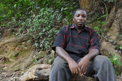 Tanzanie, région de Morogoro, les Monts Uluguru, médecin traditionel