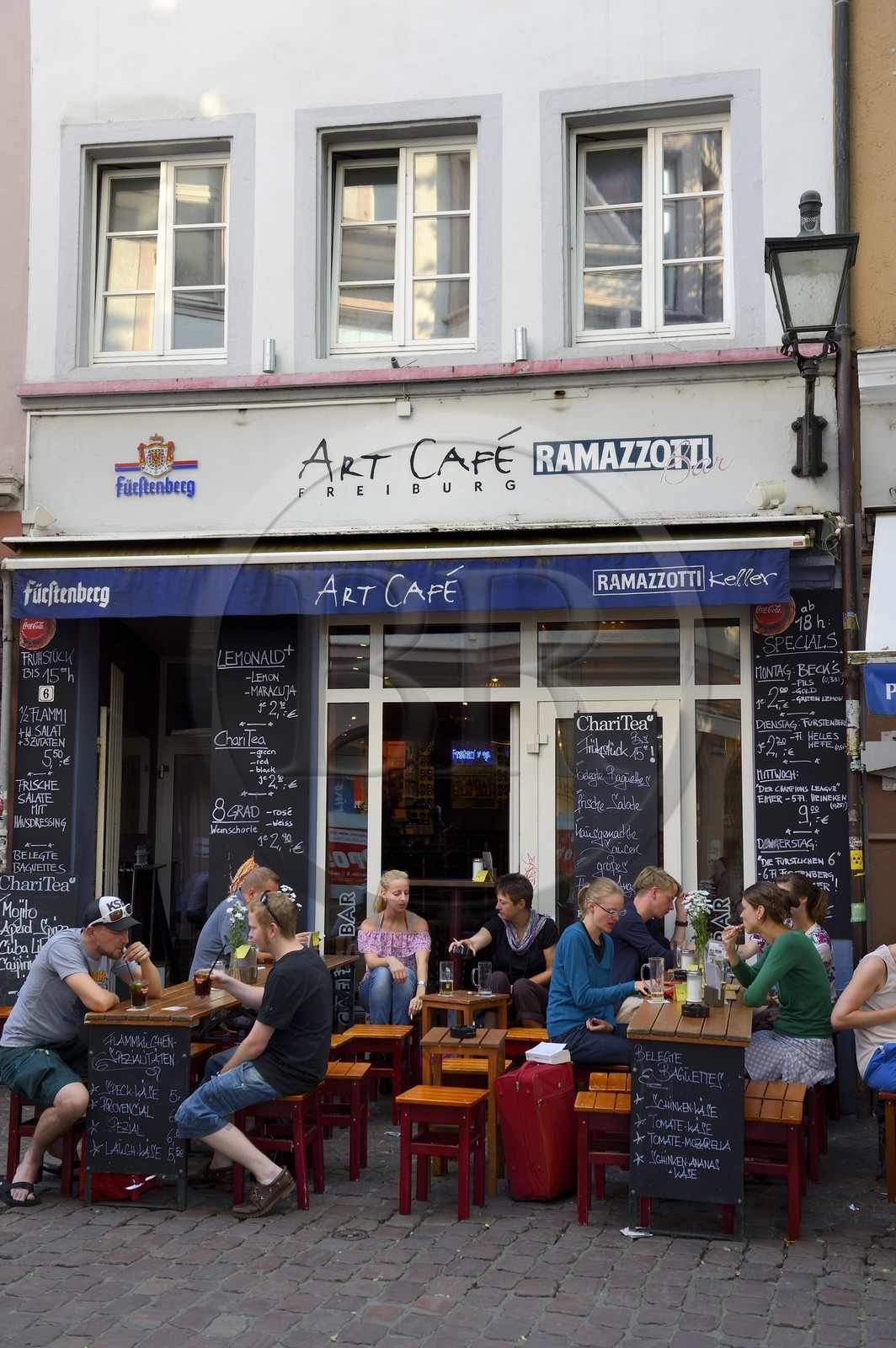 Germany, Baden-Wurttemberg, Freiburg im Breisgau, student Café in Universitätstrasse