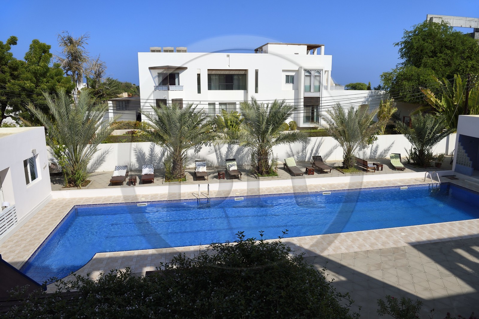 Sultanat d'Oman, Mascate, Behliz Boutique, une maison d’hôtes à l’architecture contemporaine avec piscine du quartier balnéaire de al-Azaibah Sultanat d'Oman, Mascate, Behliz Boutique, une maison d’hôtes à l’architecture contemporaine avec piscine du quartier balnéaire de al-Azaibah