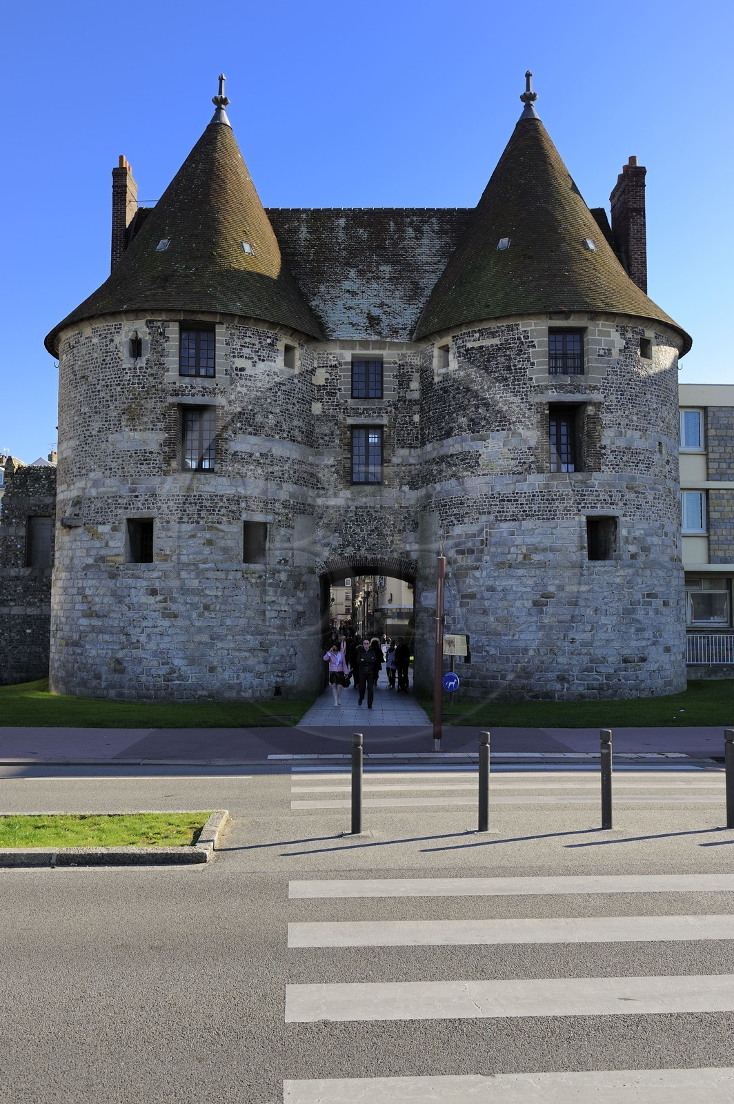 France, Seine-Maritime (76), Dieppe, porte de la ville dite Les Tourelles vestige de l'enceinte médiévale France, Seine-Maritime (76), Dieppe, porte de la ville dite Les Tourelles vestige de l'enceinte médiévale