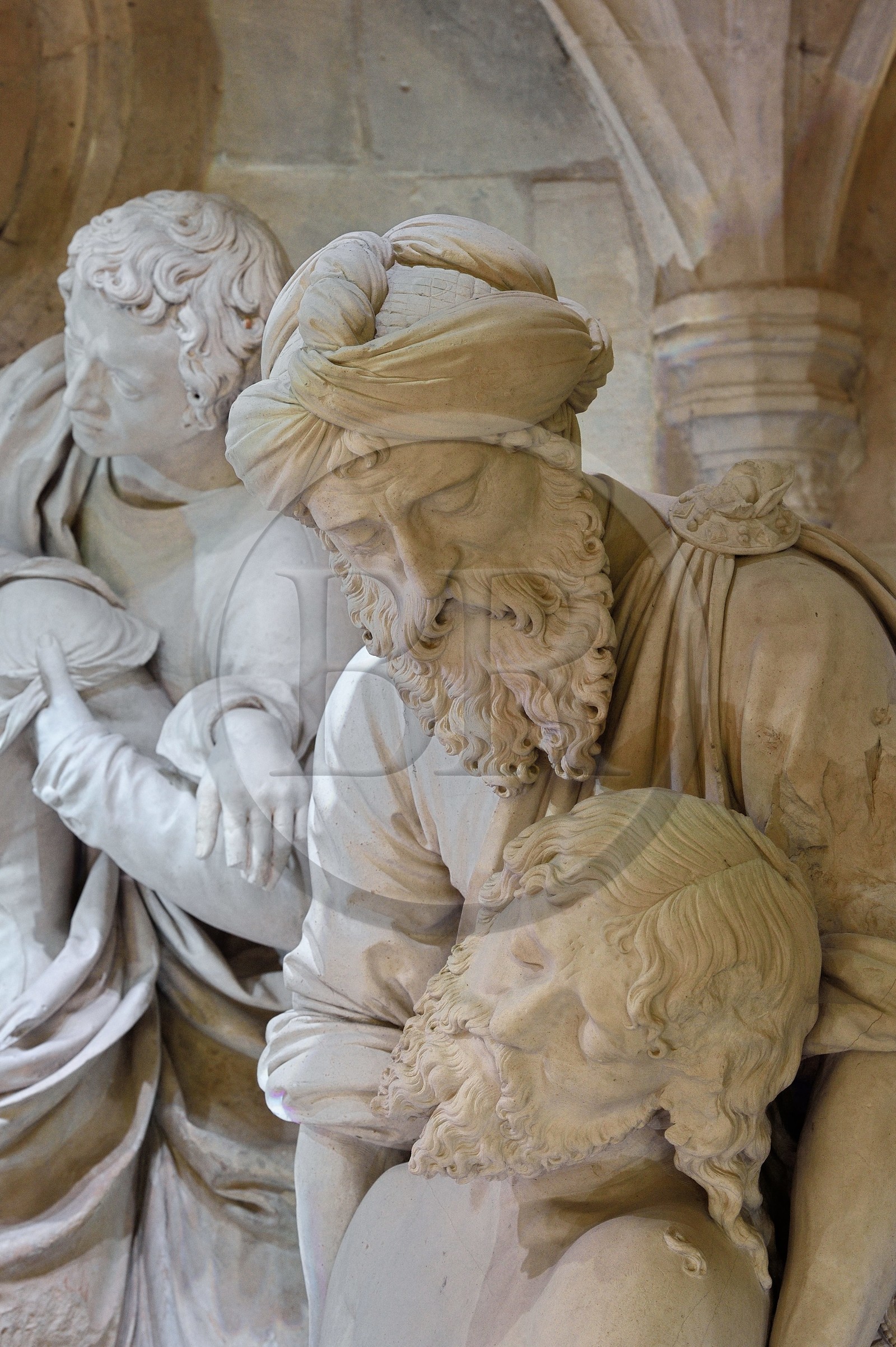 France, Meuse (55), Saint-Mihiel, église Saint-Etienne, le Sépulcre ou mise au tombeau par le sculpteur Ligier Richier (XVIème siècle), le Christ mort porté par Nicodème et Joseph d'Arimathie