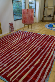 France, Herault, Lodève, Manufacture de la Savonnerie (Savonnerie manufactory) unique annex of the National Carpet Factory of the Savonnerie des Gobelins in Paris, Velvet carpet designed by Marie-Claude Bugeaud, Plié-Déplié (2016) Mobilier National collection
