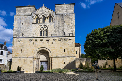 France, Nièvre (58), Nevers, église Saint-Etienne du XIIe siècle