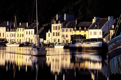 France, Finistère (29), le village de Port-Launay sur l'Aulne