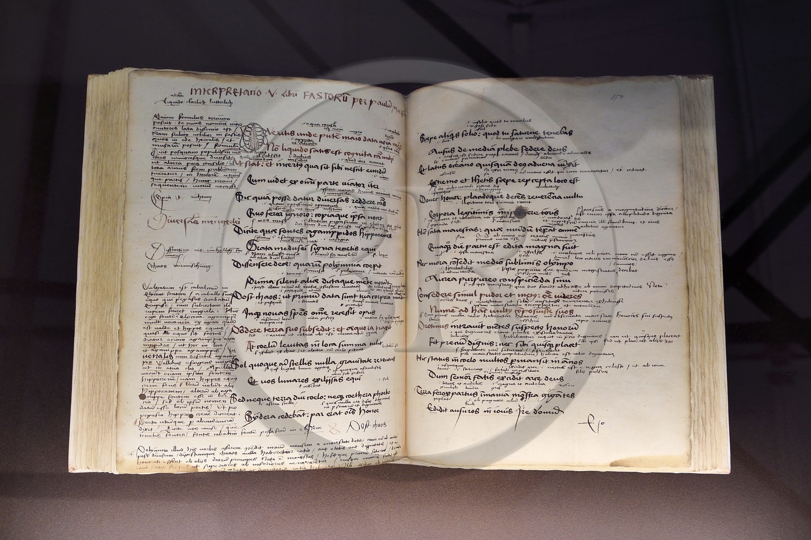 France, Bas-Rhin (67), Selestat, la Bibliothèque humaniste provenant à l'origine de la bibliothèque personnelle de Beatus Rhenanus (1485-1547), Cahier d'écolier de Beatus Rhenanus, élève à l'école latine de Sélestat (1498-1499) Textes, dessins et commentaires de la main de l'élève, âgé de 13 ans France, Bas-Rhin (67), Selestat, la Bibliothèque humaniste provenant à l'origine de la bibliothèque personnelle de Beatus Rhenanus (1485-1547), Cahier d'écolier de Beatus Rhenanus, élève à l'école latine de Sélestat (1498-1499) Textes, dessins et commentaires de la main de l'élève, âgé de 13 ans