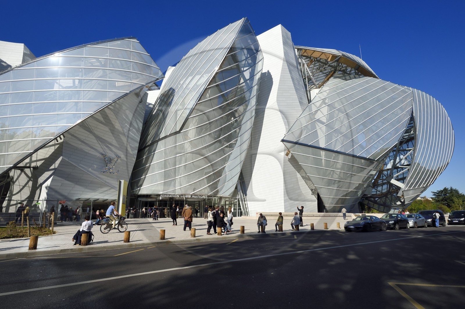 France, Paris (75), la Fondation Louis Vuitton de l'architecte Frank Gehry (Demande d'autorisation nécessaire avant publication)