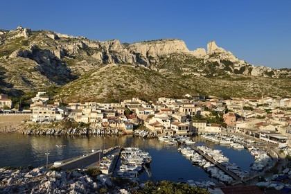 France, Bouches-du-Rhône (13), Parc national des Calanques, Les Goudes, port de pêche