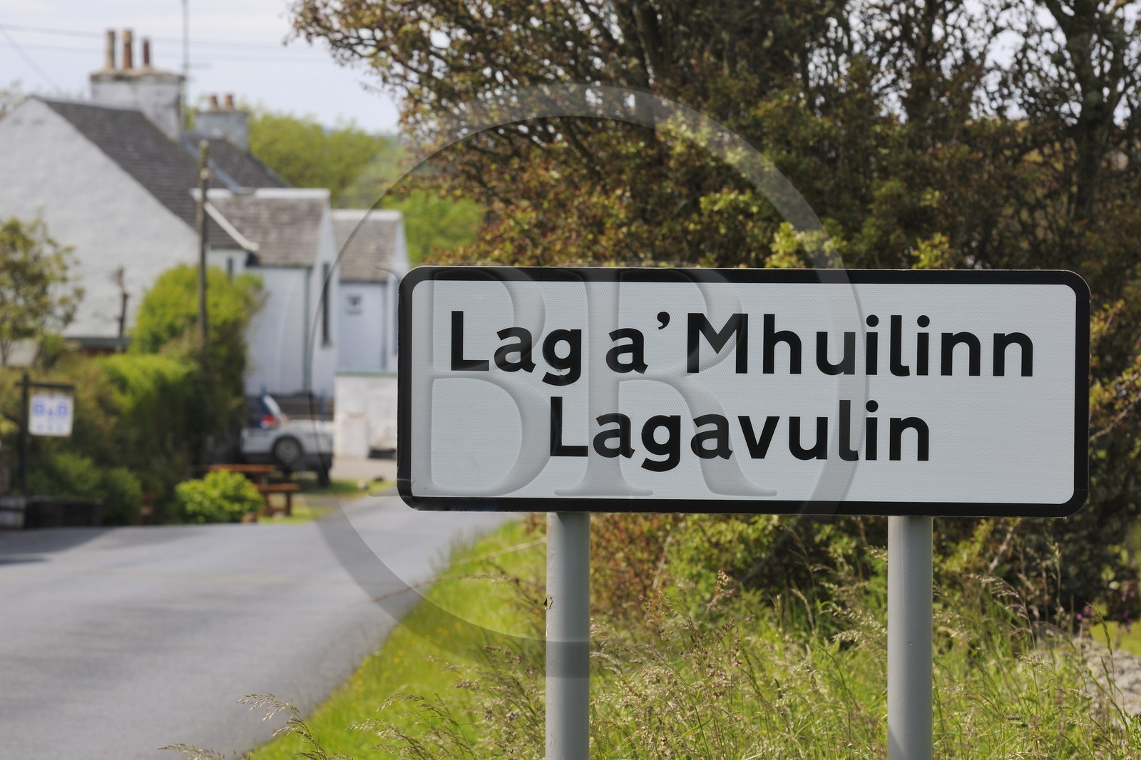 Royaume-Uni, Ecosse, Hébrides intérieures, Ile de Islay, Port Ellen, panneau routier à l'entrée du village de Lagavulin