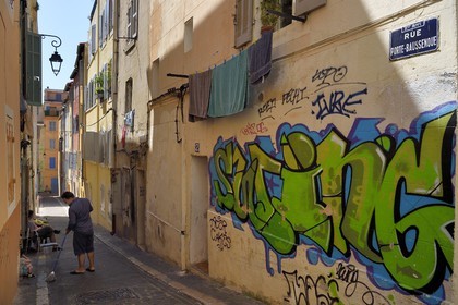 France, Bouches-du-Rhône (13), Marseille, quartier du Panier, graffiti rue Porte Baussenque