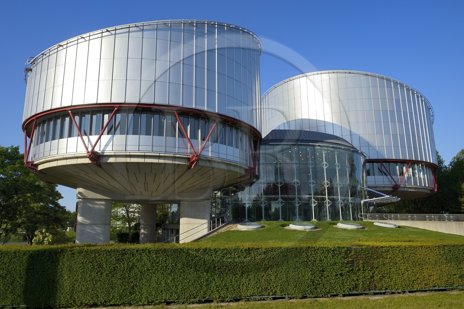 France, Bas-Rhin (67), Strasbourg, Palais des Droits de l'Homme de l'architecte Richard Rogers quai Ernest Bevin