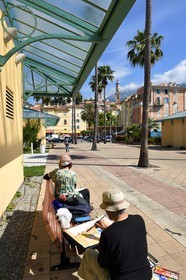France, Alpes-Maritimes (06), Menton, la vieille ville, peintres amateurs