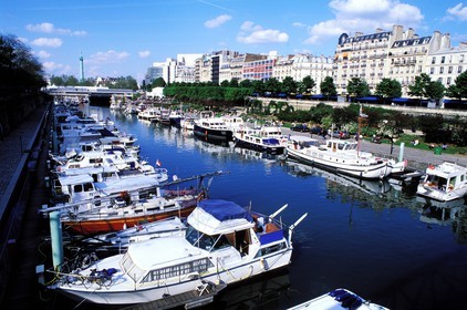France, Paris, Arsenal harbour, in the Bastille district