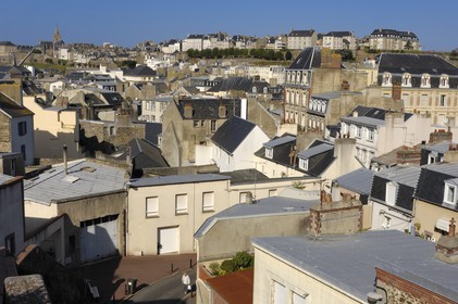 France, Manche, Cotentin, Granville, the Basse Ville (Lower Town) in the foreground and the Haute Ville (Upper Town) in the background