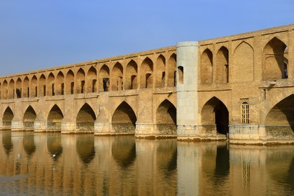 Iran, Isfahan Province, Isfahan, Si-o-se Pol, Allahverdi Khan Bridge also known as the bridge of thirty-three spans