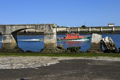 France, Pyrenees Atlantiques, Basque Country, Anglet, mouth of the Adour river, access to the sea for the port of Bayonne, boat of the National Society of Sea Rescue