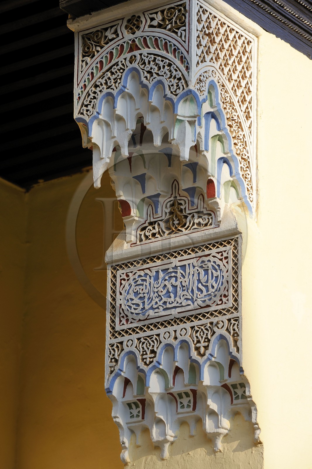 Maroc, Moyen Atlas, Fès, ville impériale, hôtel Sofitel Palais Jamai, stuc ciselé