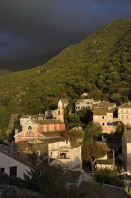 France, Haute-Corse (2B), Cap Corse, Nonza, l'église Sainte-Julie datant du XIVe siècle