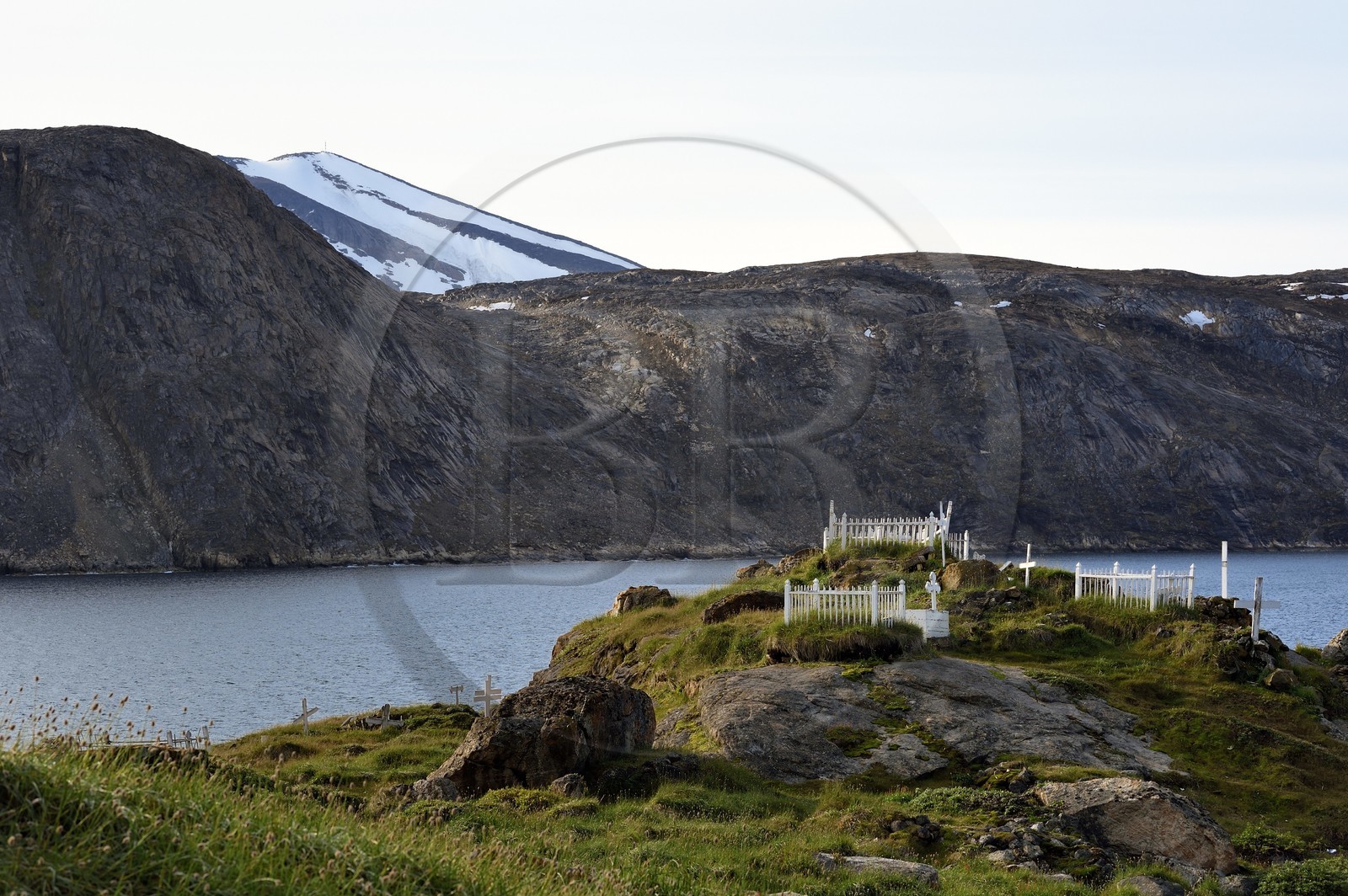 Groenland, cote ouest, baie de Baffin, Upernavik, le vieux cimetière