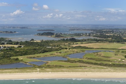 France, Morbihan (56), Golfe du Morbihan, Presqu'île de Rhuys, Arzon, le Golf de Rhuys (vue aérienne)