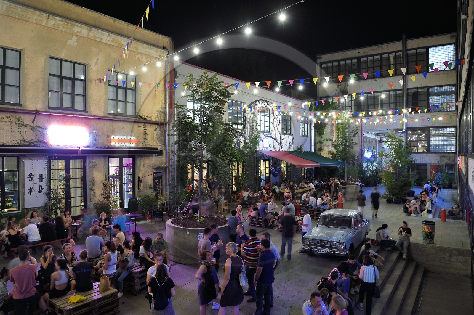 Géorgie, Tbilissi, Fabrika hotel cafe