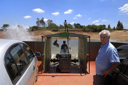 Brazil, Minas Gerais state, Carrancas area, boat crossing the Rio Grande river (Gold Route, Estrada Real)