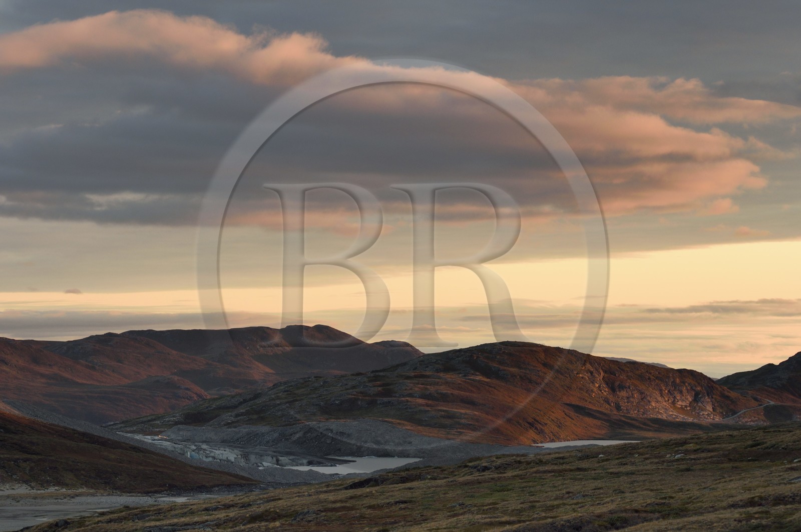Groenland, région du centre ouest vers Kangerlussuaq, montagne de Isunngua en bordure de la calotte glaciaire