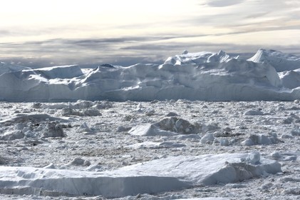 Groenland, cote ouest, baie de Disko, Ilulissat, fjord glacé classé Patrimoine Mondial de l'UNESCO qui est l’embouchure maritime du glacier Sermeq Kujalleq (Jakobshavn Glacier)